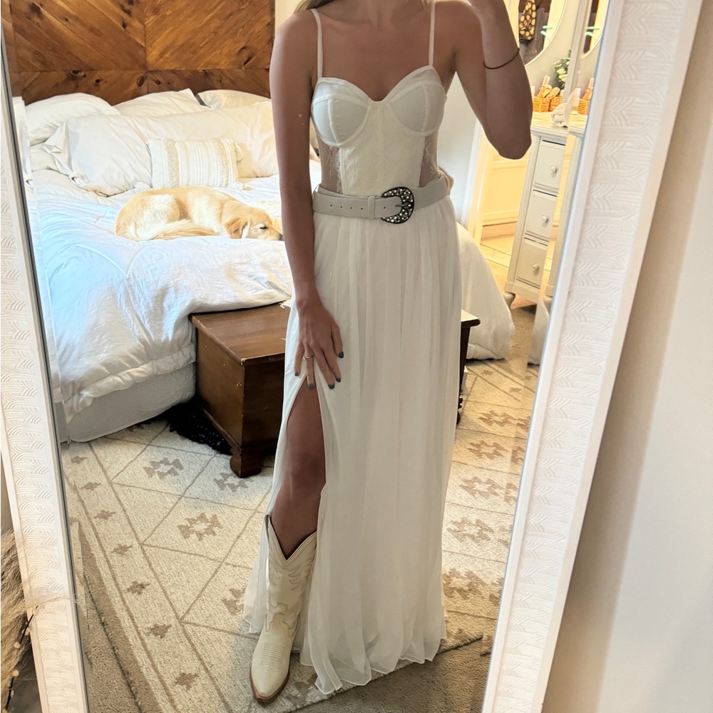 NWT PatBo White Bustier Belted Neck Long Lace Corset dress Medium